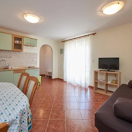 Vjera Apartment Slatine