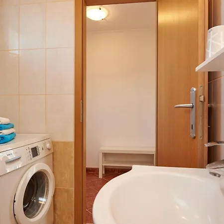 Vjera Apartment *