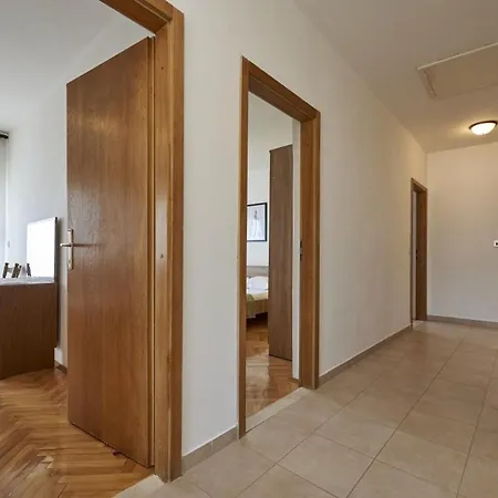 Vjera Apartment Slatine